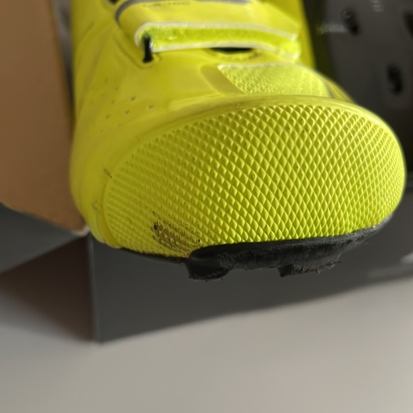 Louis Garneau Bike Shoes. Like New size 41.5 - Picture 4 of 8